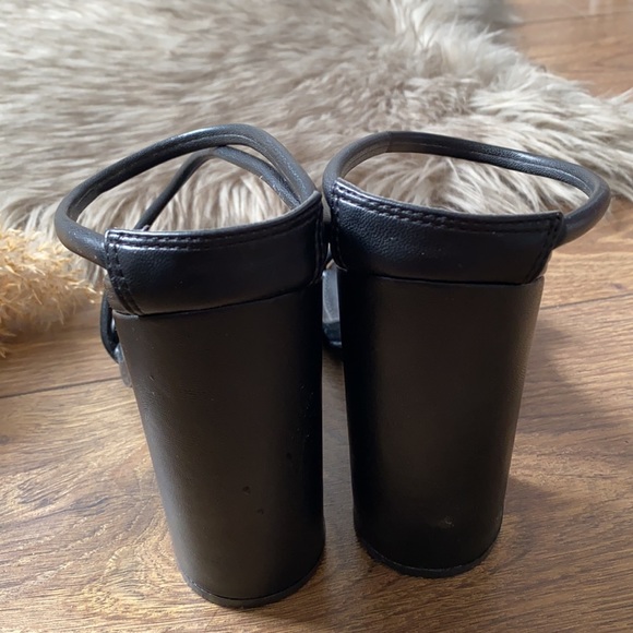 Forever 21 Sexy Comfy Slip On Strappy Heels - Picture 3 of 5